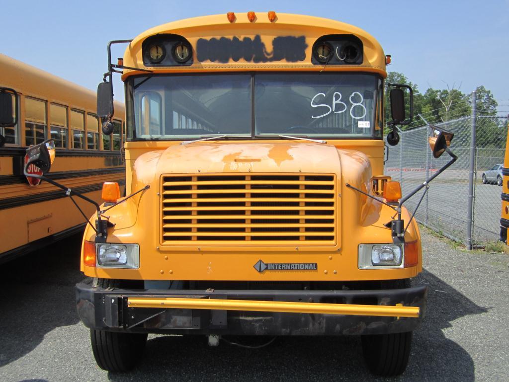 1993 NAVISTAR BLUEBIRD BUS
