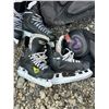 Image 5 : Hockey Gear Lot: 4 Pairs Skates, Bag, Shoulder Pads