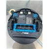 Image 4 : Shark Robot Vacuum With Charging Dock and Power Adapter