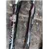 Image 10 : 11 Mixed Bicycle Saddles and 2 Fork Assemblies, Including RockShox Tora