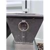 Image 4 : 3 Square Black Metal Planters with Ring Detail