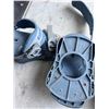 Image 11 : Sasquatch Snowshoes With 2 Pairs Snowboard Bindings