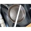 Image 17 : Cast Iron Skillet, 10-Inch Diameter