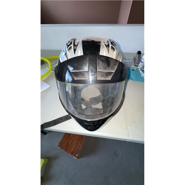 Fuel Full Face Motorcycle Helmet DOT Approved