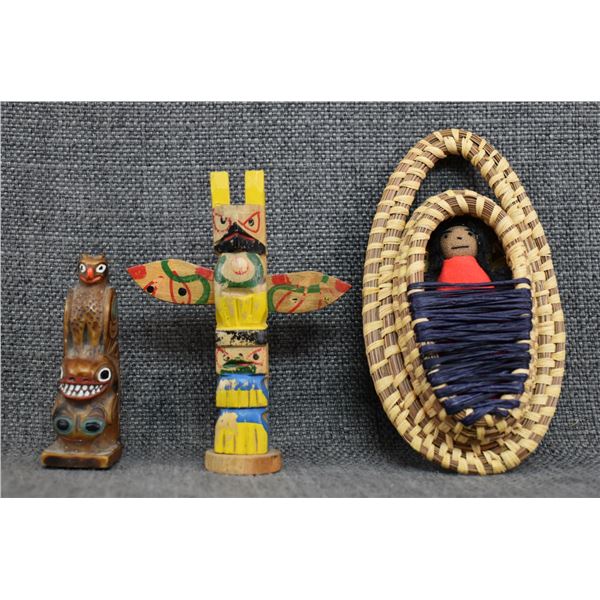 DECORATIVE TOTEM POLES AND PAPAGO WALL HANGING