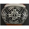Image 10 : ACOMA CERAMIC OLLA (CORRINE LOUIS)