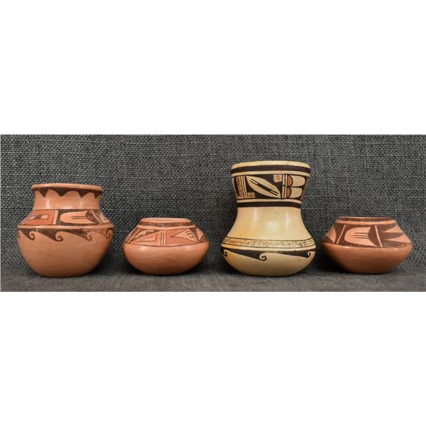 HOPI INDIAN POTTERY VASE (RTK)