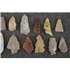Image 5 : COLLECTION OF ARROWHEADS