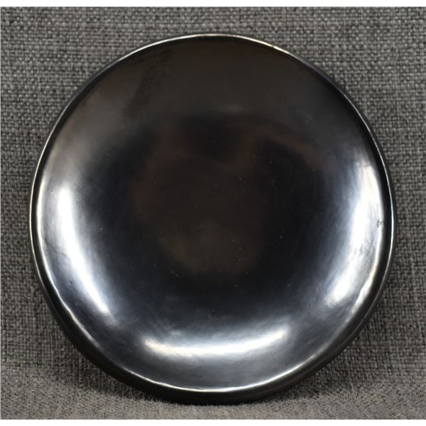 SAN ILDEFONSO POTTERY PLATE (MARIA POVEKA)