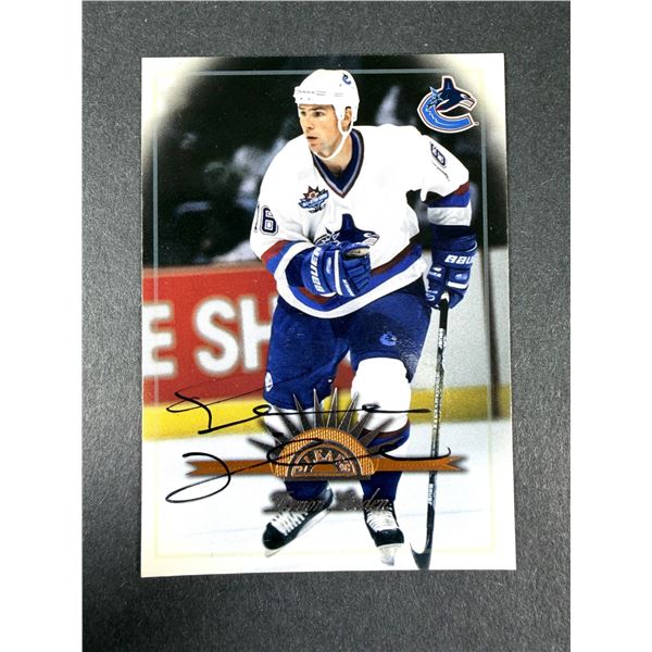 Trevor Linden Hand Signed AUTO Card - Canucks