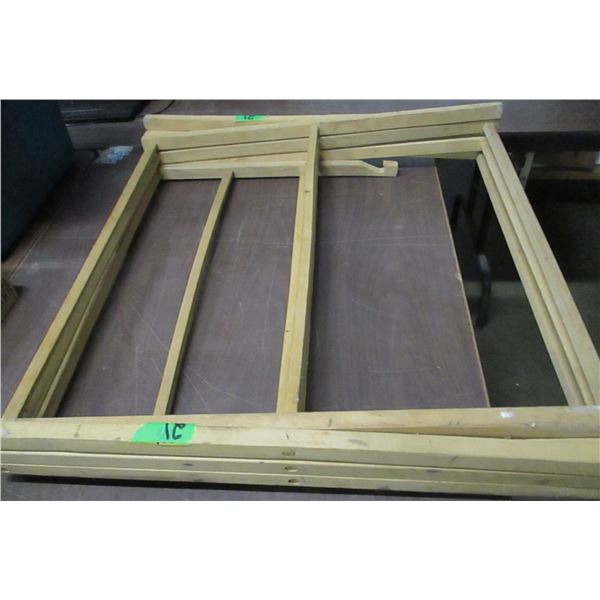 ESTATE:  WOOD CLOTHES DRYING RACK