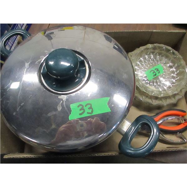 BOX C/W 2 GLASS ASHTRAYS, POT & LID, PET NAIL CLIPPERS, ETC