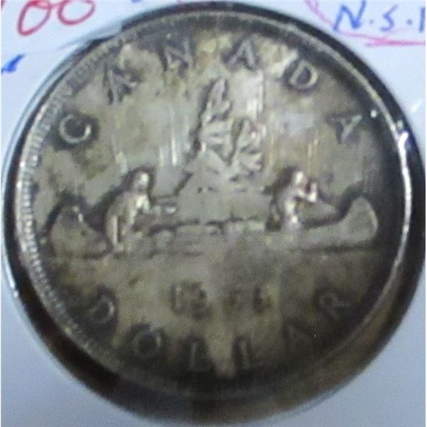 1953 CANADA NO SHOULDER STRAP SILVER DOLLAR