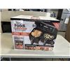 Image 2 : NINJA FOODI 4-IN-1 10QT DUALZONE AIR FRYER - TESTED WORKING, RETAIL $269