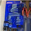 Image 2 : 10 NEW WESTWARD HAND TOOLS, TENSION SPRING KIT AND 14" BASTARD FILE