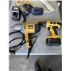 Image 2 : CRATE OF TOOLS INCLUDING POWERFIST DRILLS, 18V BATTERIES, POWER BAR
