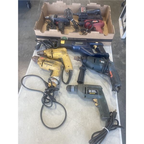 TRAY OF TOOLS INCLUDING DEWALT DRILLS, MASTERCRAFT JIGSAW, SKIL BELT SANDER, BLACK & DECKER DRILLS. 