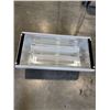 Image 1 : LARGE METAL CASE MOUNTED SHOP LIGHT