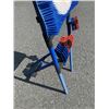 Image 4 : EASTPOINT AX THROWING AND STAR THROWING TARGET WITH AXES AND STARS