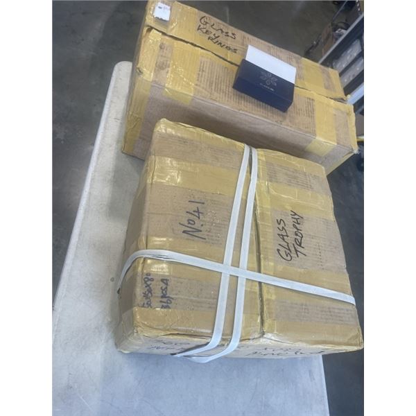 CASE OF STONE KEYCHAINS FOR ETCHING AND CASE OF GLASS TROPHIES