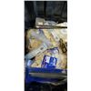Image 2 : TOTE OF TOOLS AND ACCESSORIES