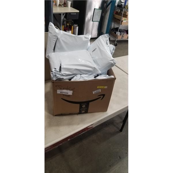 BOX OF VACUUM BAGS AND FILTERS