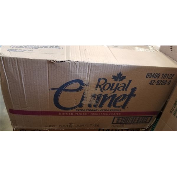 NEW CASE OF ROYAL CHINET EXTRA STRONG  DINNER PLATES 11 BAGS OF 40 PLATES