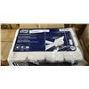 Image 2 : NEW PACK OF TORK PEAK SERVE HAND TOWELS 12X410 TOWELS