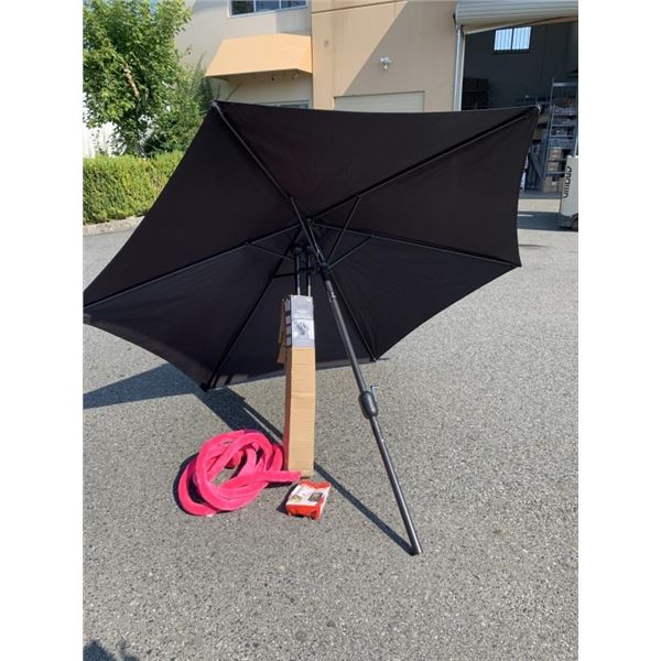 PATIO CRANK LIFT UMBRELLA WITH CURTAIN ROD, SOLAR SHOWER AND NOODLE PILLOW