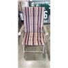 Image 2 : 2 FOLDING PATIO CHAIRS