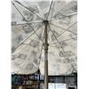 Image 2 : UMBRELLA BASE AND UMBRELLA