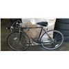 Image 1 : SCHWINN WORLDSPORT BIKE