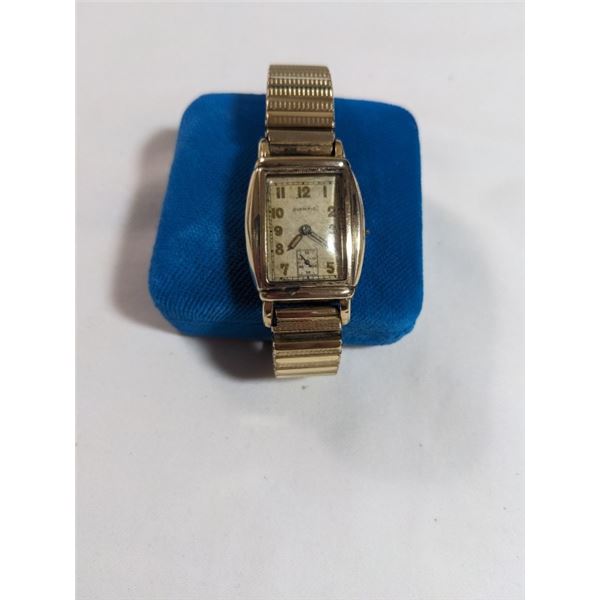 VINTAGE 1930 MENS WRIST WATCH, OLYMPIC 15 JEWELS, WIND UP, WORKING BUT WINDER MISSING