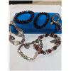 Image 1 : VARIOUS GLASS AND CRYSTAL BEADS BRACELETS