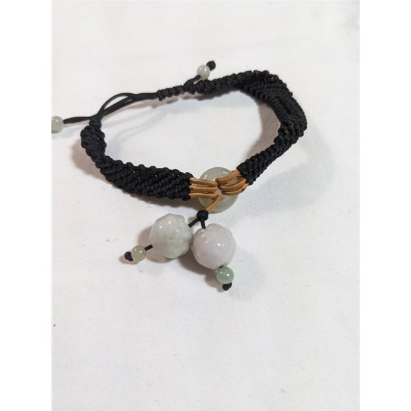 VINTAGE HAND CARVED CHINESE JADE BRACELET