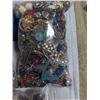 Image 3 : 3 BAGS OF MISC JEWELRY, BEADS, PARTS ETC