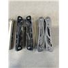 Image 4 : 6 MULTI TOOL KNIVES