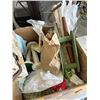 Image 4 : BOX OF SEWING SUPPLIES INCLUDING CREATIVE WORLD STITCH BOW ORGANIZING & STORAGE SYSTEM
