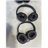 Image 3 : 3 PAIRS OF BLACK JBL HEADPHONES