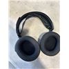 Image 5 : STEEL SERIES HEADPHONES AND 4 CELLPHONES FOR PARTS. 2 LG, 1 SAMSUNG