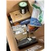 Image 4 : TRAY OF AMAZON OVERSTOCK INCLUDING DELL KEYBOARD, SHOP SQUARE GLIDE CAPS, OKKOBI FLEA  & TICK CHEWS 