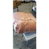 Image 3 : BOX OF KINGSIZE PILLOWS AND BAG OF THROW PILLOWS