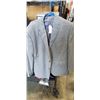 Image 2 : 3 MENS SUITS,1 FROM CALVIN KLEIN