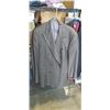 Image 4 : 3 MENS SUITS,1 FROM CALVIN KLEIN