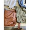 Image 4 : LOT OF MOSTLY BRAND NEW WOMENS BOTTOMS - 7 PANTS AND 5 SHORTS, MOSTLY SIZE 6 / MEDIUM,  INCLUDING BR