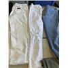 Image 5 : LOT OF MOSTLY BRAND NEW WOMENS BOTTOMS - 7 PANTS AND 5 SHORTS, MOSTLY SIZE 6 / MEDIUM,  INCLUDING BR