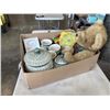 Image 2 : HAND PAINTED GREEN MEADOW POLISH POTTERY AND TEDDY BEAR