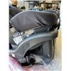Image 4 : GRACO SNUGRIDE 35 LITE LX INFANT CAR SEAT - MANUFACTURER DATE 2022