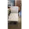 Image 2 : 3 PIECE PATIO SET WITH FOLDABLE TABLE
