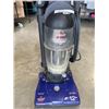 Image 2 : BISSELL POWER FORCE CORDED BAGLESS VACUUM. WORKING